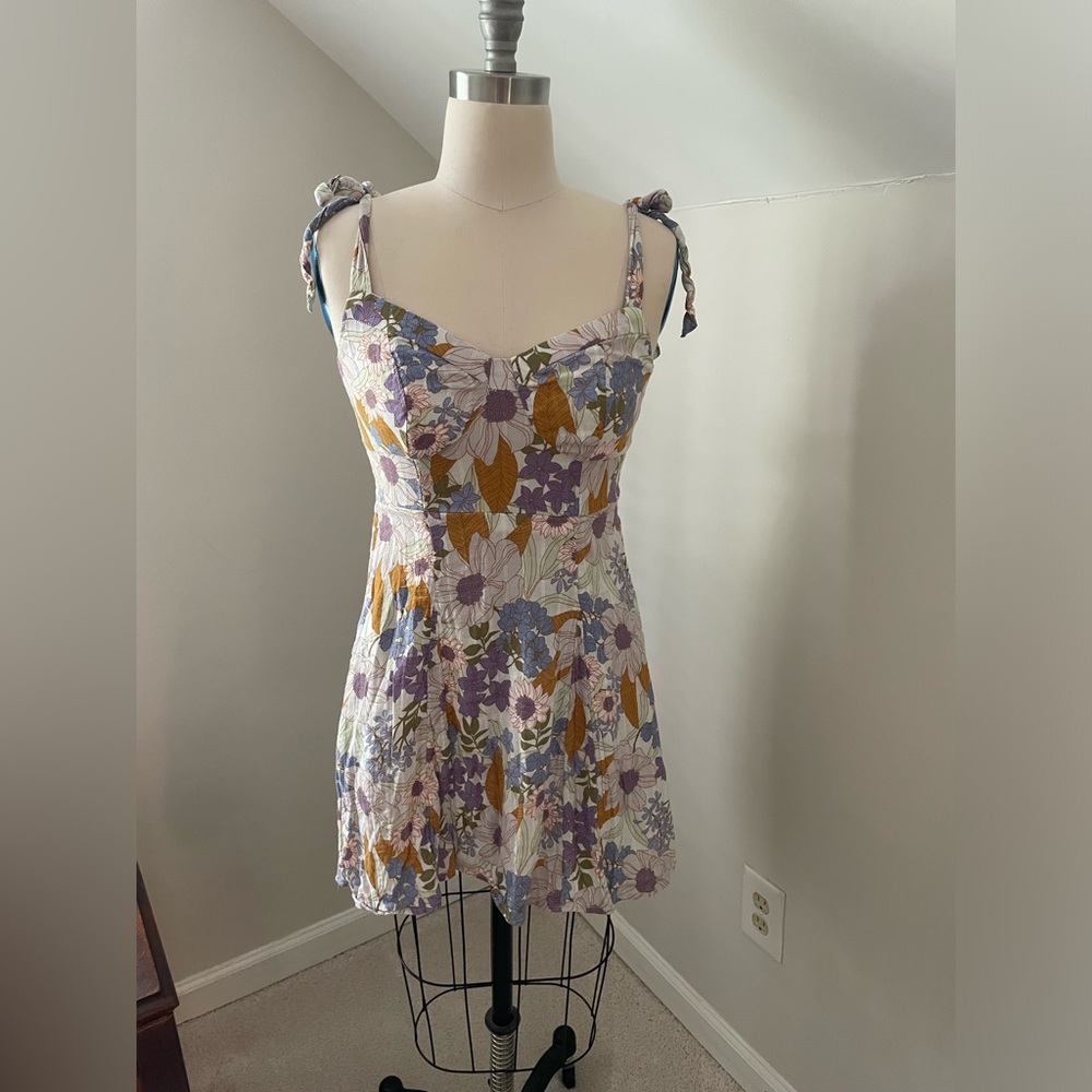 American Eagle retro floral dress